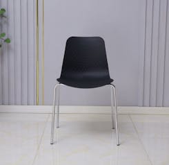 Set of 4 Black Stackable Ridley Chairs